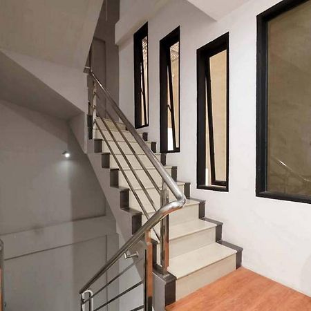 Jotel Guest House Mitra Reddoorz Pulauberayan Kültér fotó