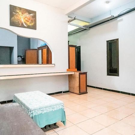 Jotel Guest House Mitra Reddoorz Pulauberayan Kültér fotó