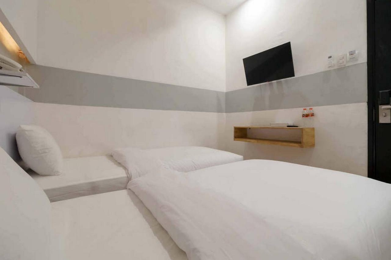 Jotel Guest House Mitra Reddoorz Pulauberayan Kültér fotó