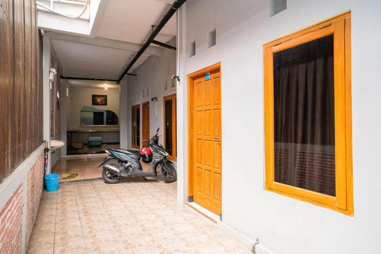 Jotel Guest House Mitra Reddoorz Pulauberayan Kültér fotó