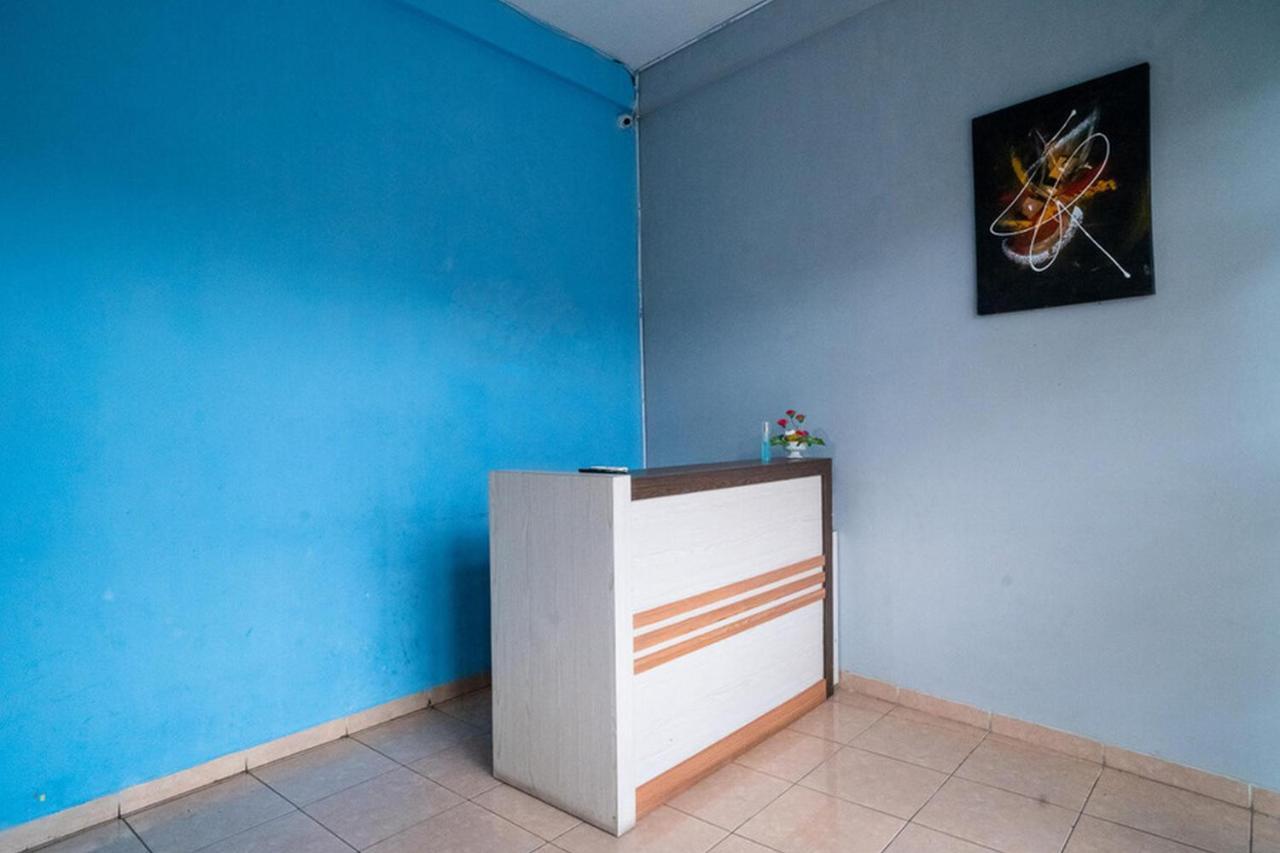 Jotel Guest House Mitra Reddoorz Pulauberayan Kültér fotó