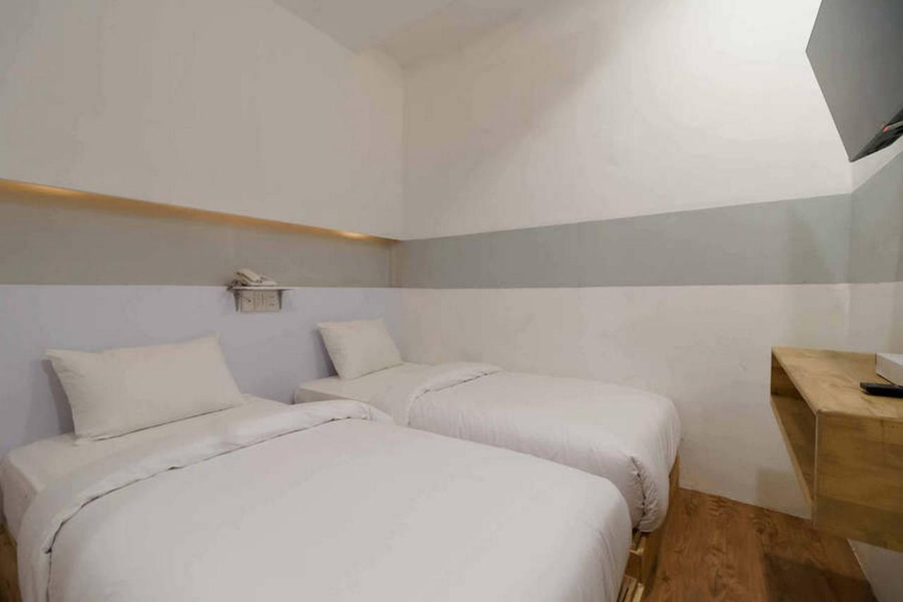 Jotel Guest House Mitra Reddoorz Pulauberayan Kültér fotó